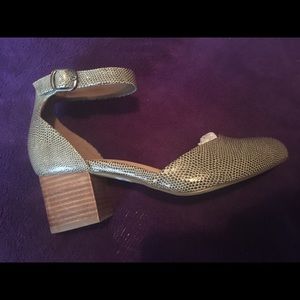 Faux snakeskin block heels (wide width)